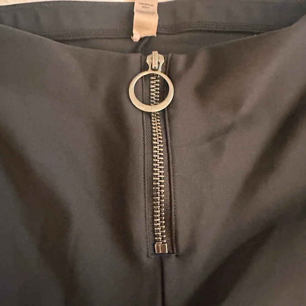 Alo yoga black leggings - Picture 5 of 6